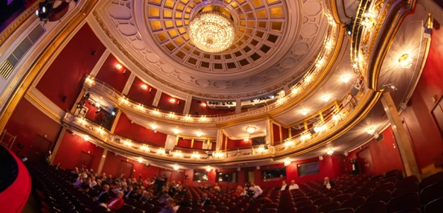 Wyjątkowe miejsce: Teatr Wielki im. S. Moniuszki w Poznaniu