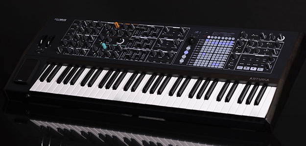 Syntezator w mrocznej oprawie, czyli PolyBrute Noir od Arturia