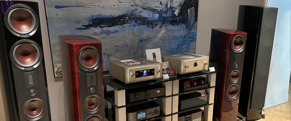 AUDIO FORUM: nowy mega wypasiony salon audio w Warszawie (no, na granicy stolicy)