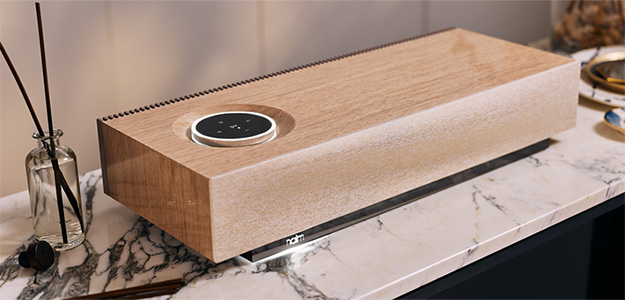 Druga generacja obsypanego nagrodami stereofonicznego all-in-one Mu-so Wood Edition